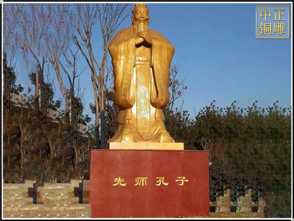 大型仿銅孔子像